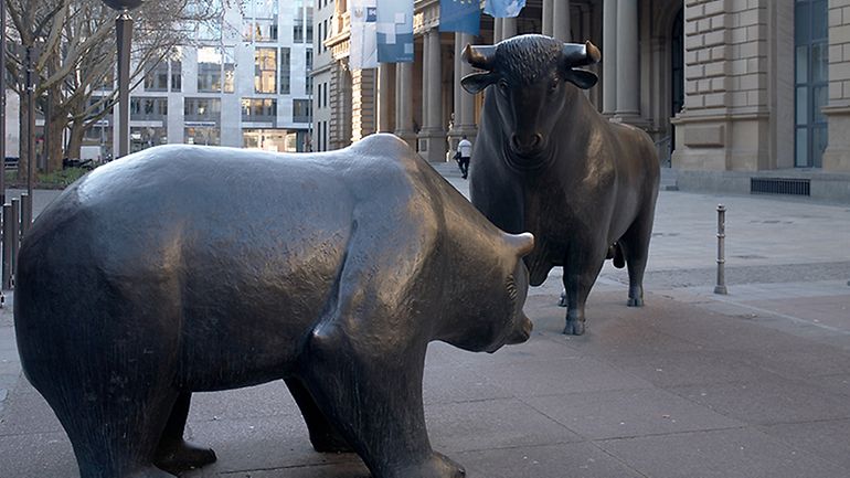 Bull and bear in front of FWB
